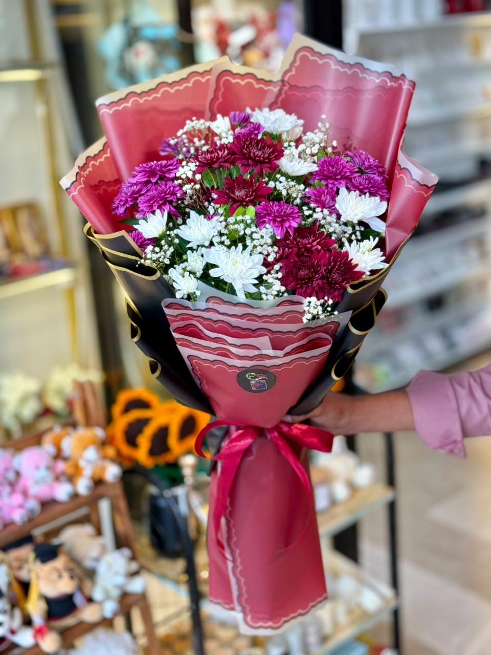 Imported Chrysanthemum Bouquet — 6 Stems - Image 1