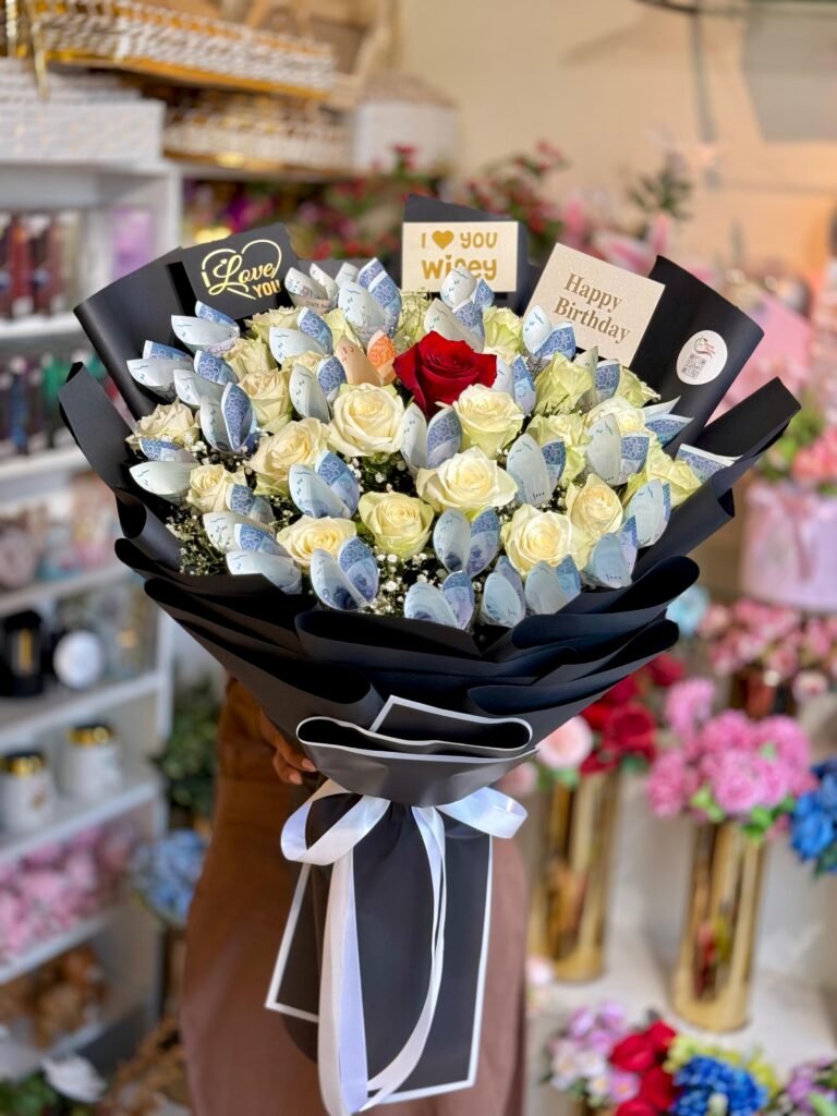 Twenty-Two Rose Grandeur