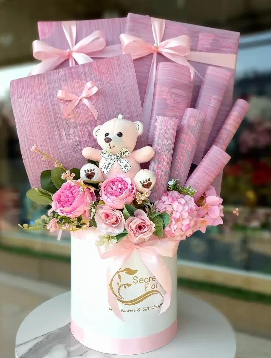 Chocolate & Popcorn Teddy Box - Image 1
