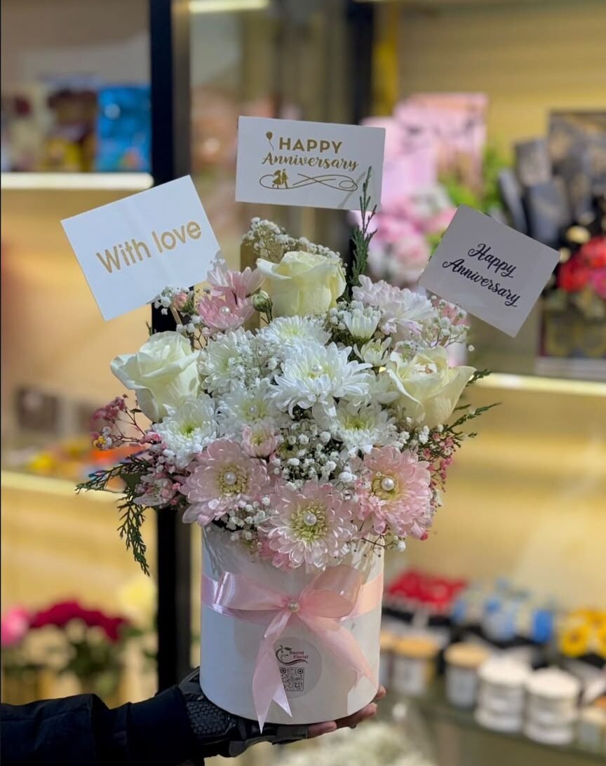Fresh Imported Roses & Chrysanthemum Box - Image 1